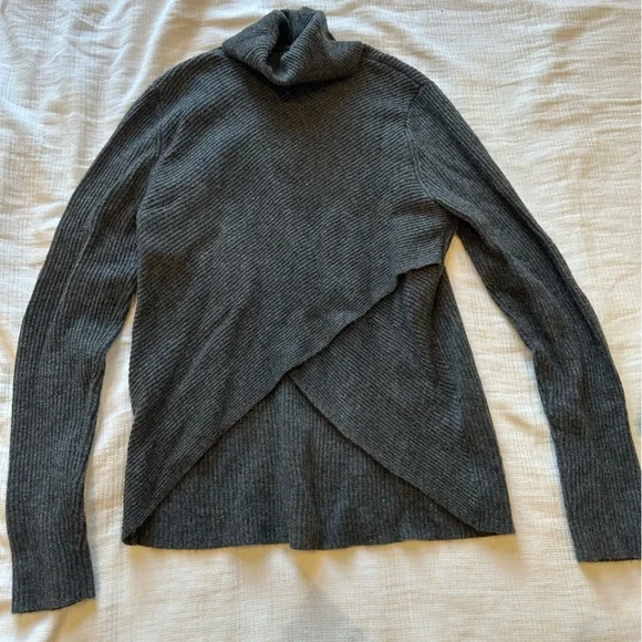 ALC wool cashmere blend sweater - Picture 2 of 2